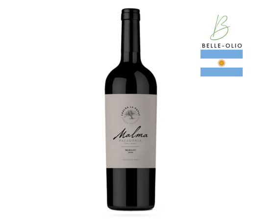 Malma Chacra La Papay Merlot -Uitgesproken en strakke Merlot uit Patagonië met een plezant aroma van pruimen en groene peper. Strak en licht pittig